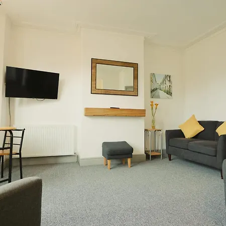 Winchester Two Bedroom Property In Brislington Bristol Exterior photo