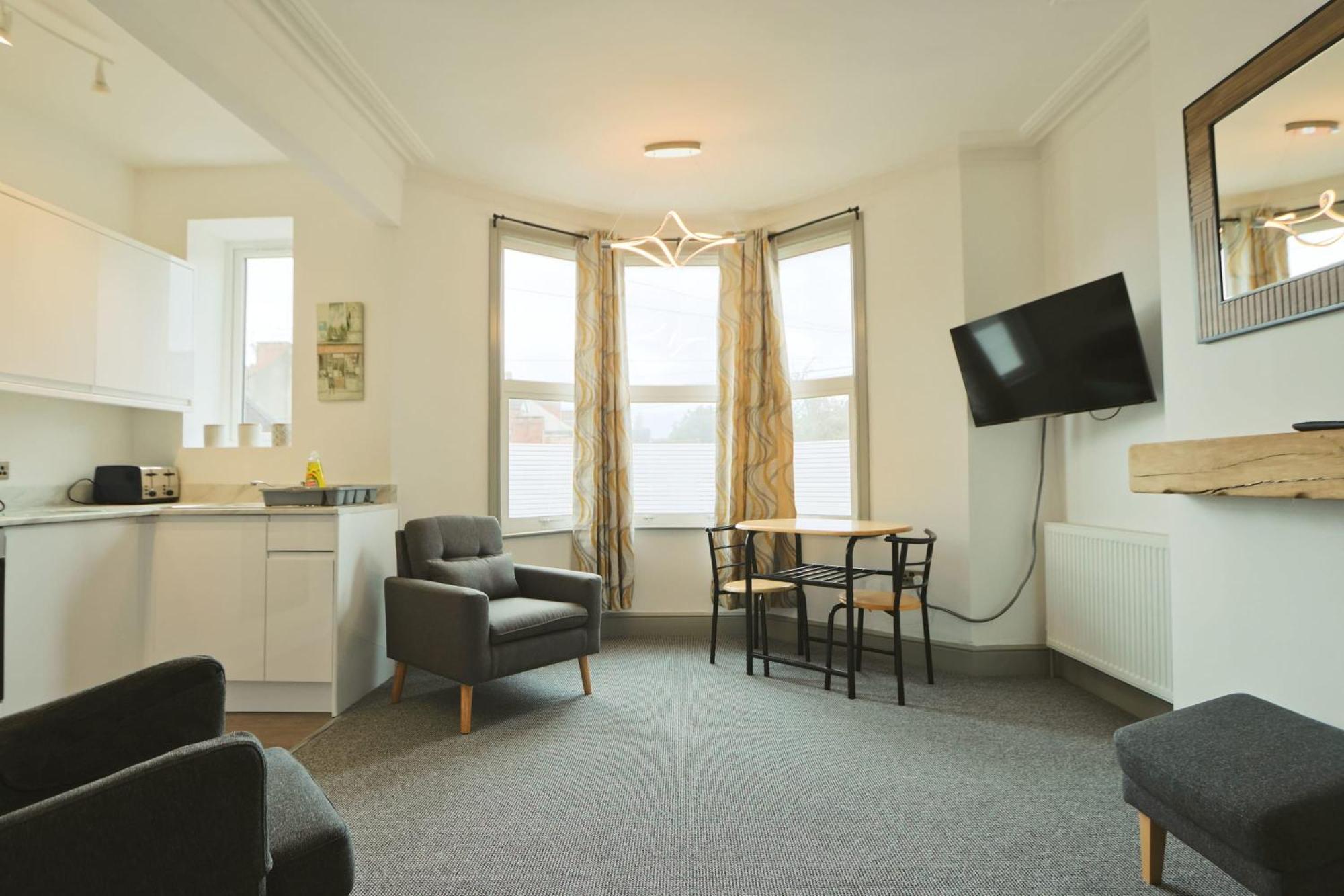Apartment Winchester Two Bedroom In Brislington