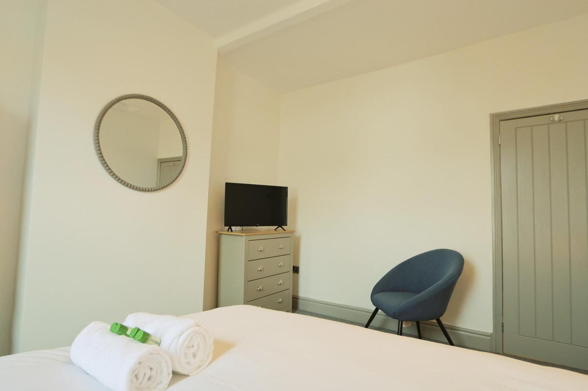 Apartment Winchester Two Bedroom In Brislington