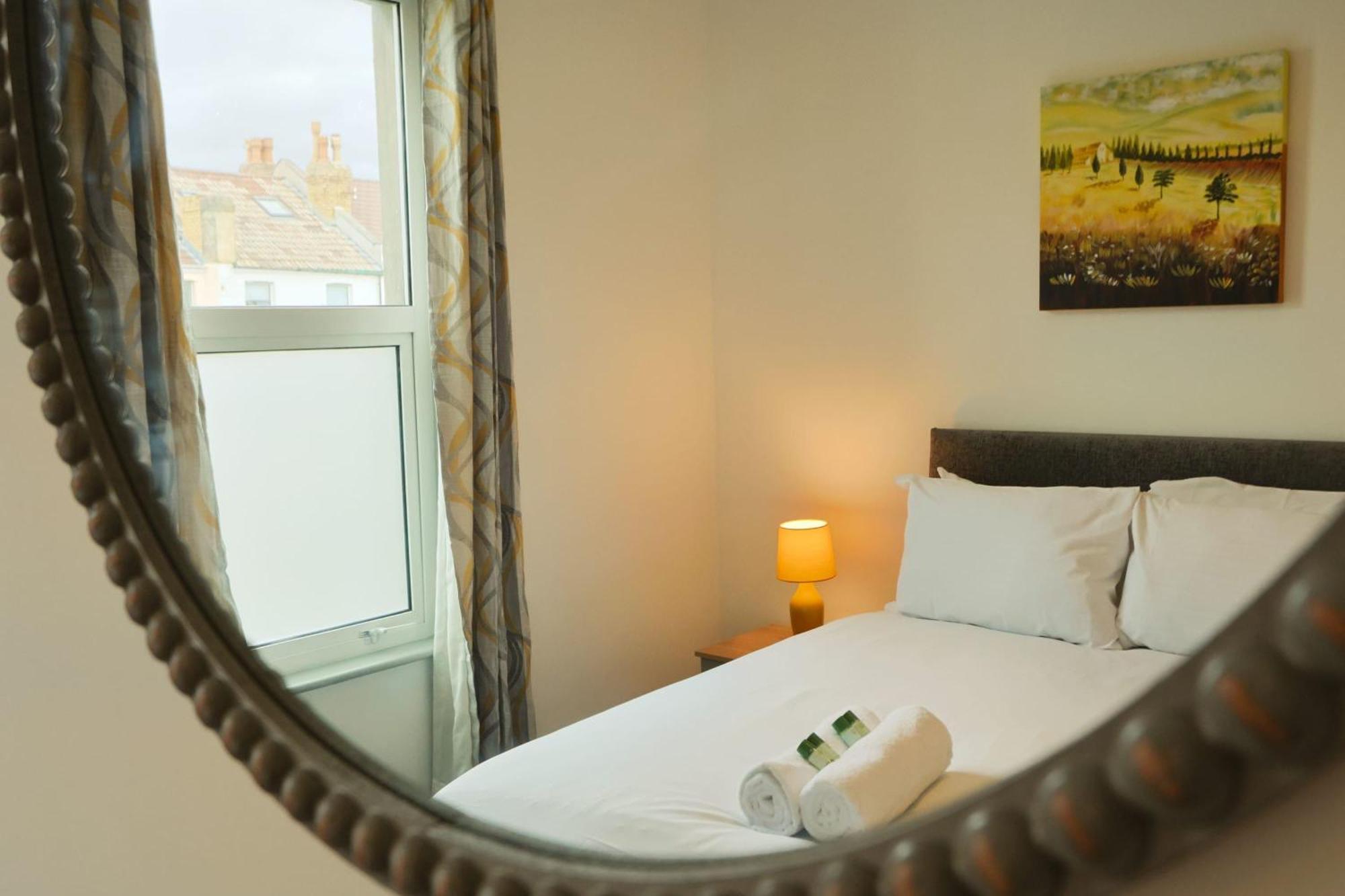 Winchester Two Bedroom In Brislington Apartment Bristol